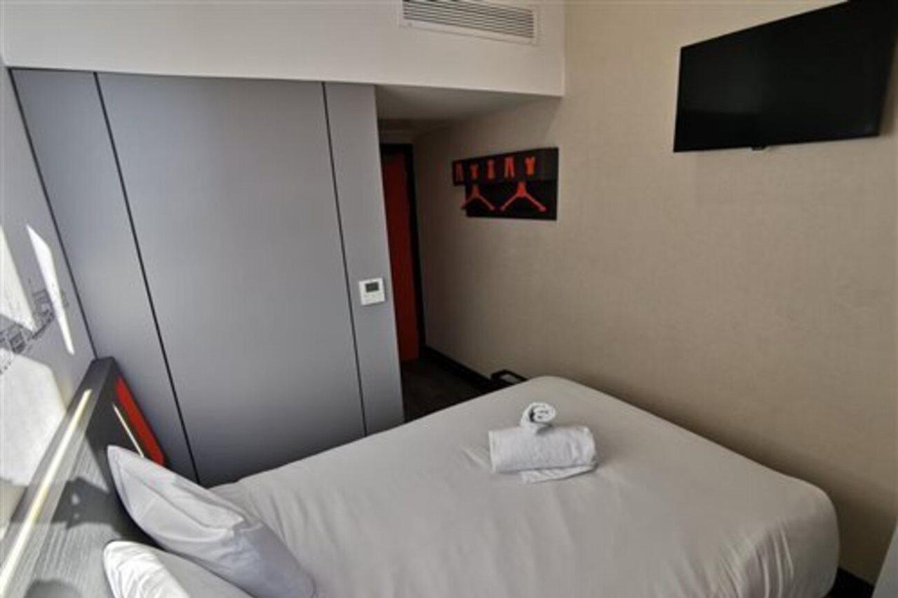 Easyhotel Oxford Exterior foto